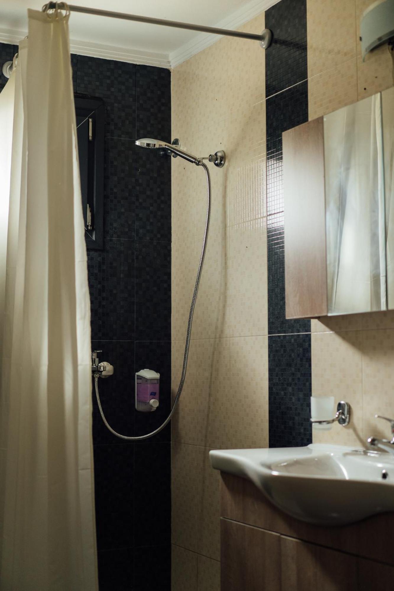Blue Waves Luxury Suites By The Sea Plomari Exteriér fotografie